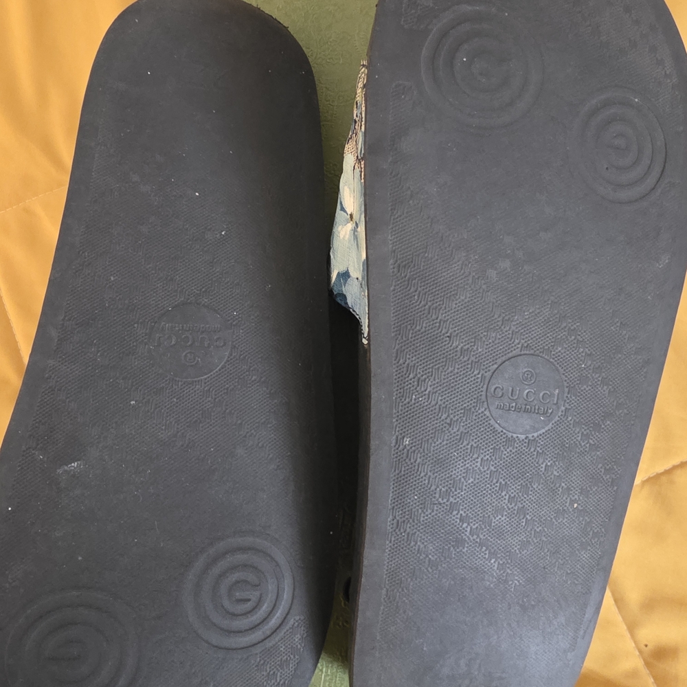 Authentic Gucci Floral Slide Sandals - Picture 5 of 8